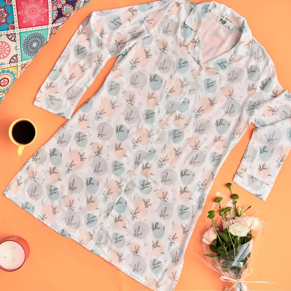 Women summer pajama Flowered circles buttoned night shirt - Image 2