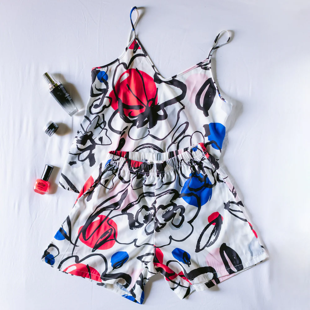 Women summer pajama set Abstract Red Pattern top + shorts - Image 2