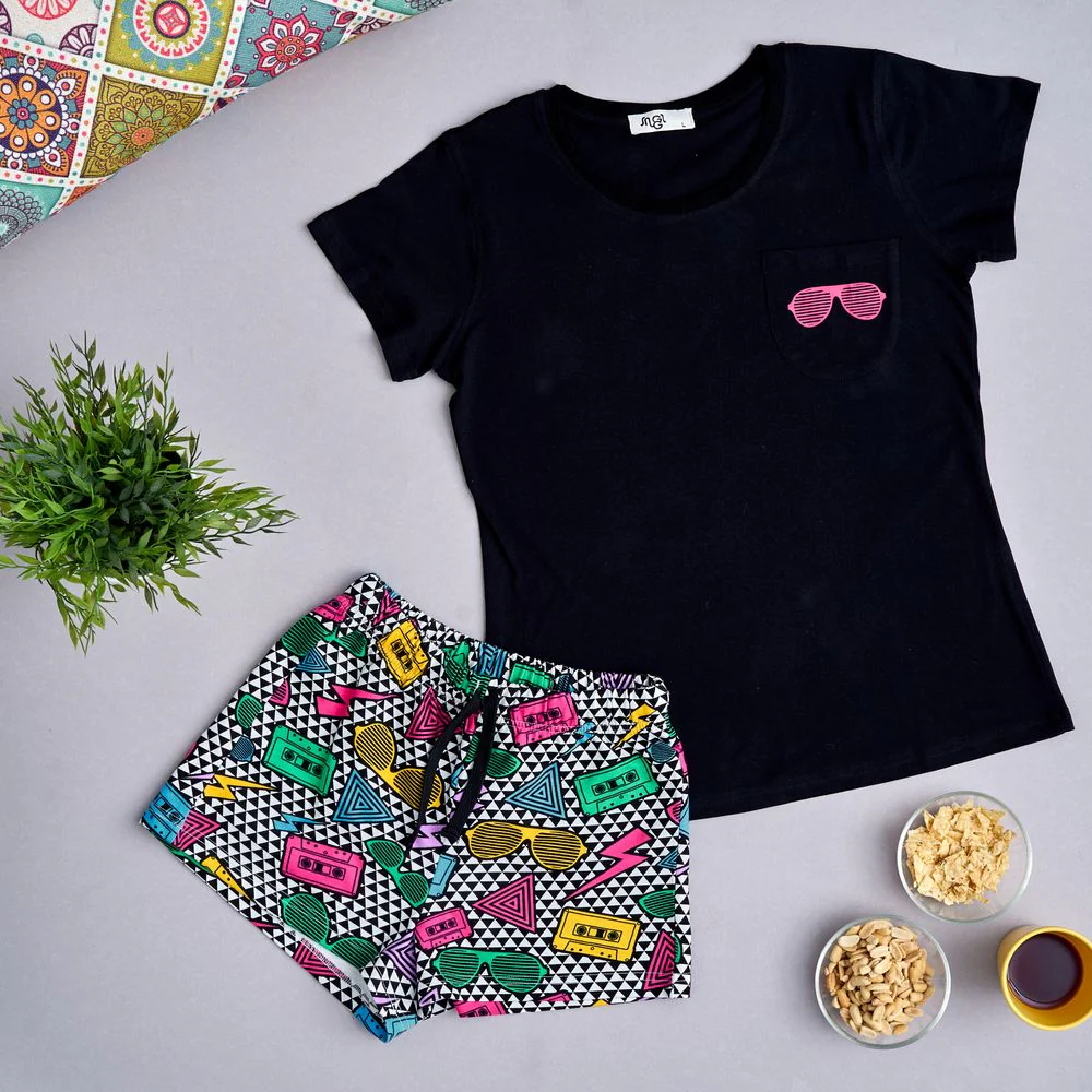 Women summer pajama set Black T-shirt + Retro shorts - Image 2