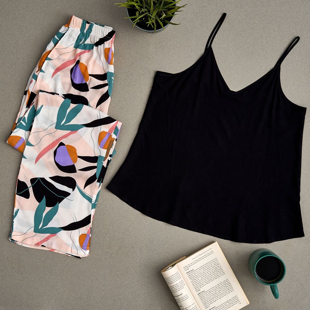 Women summer pajama set Black Top+ Green leaves pants - Image 2