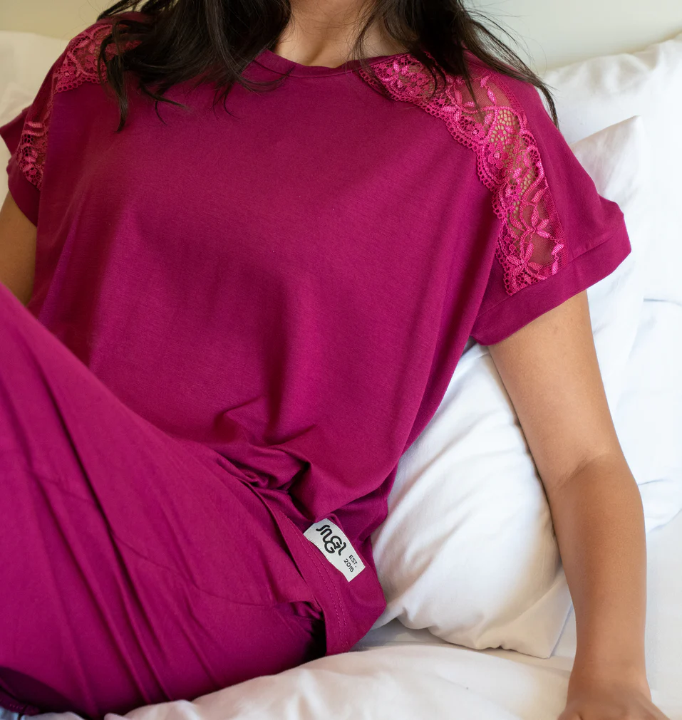 Women summer pajama set Fuchsia Lace shirt + Pants - Image 3