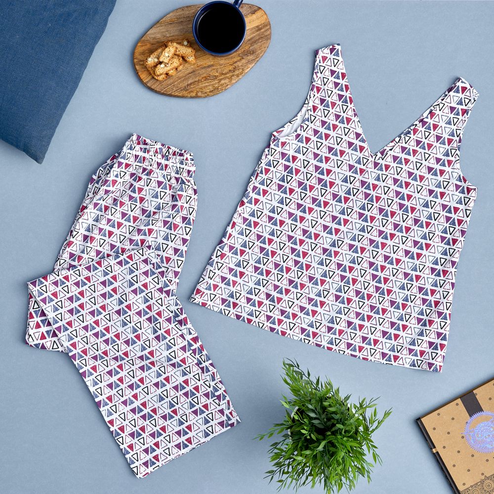Women summer pajama set Tribal triangles top + Pants - Image 2