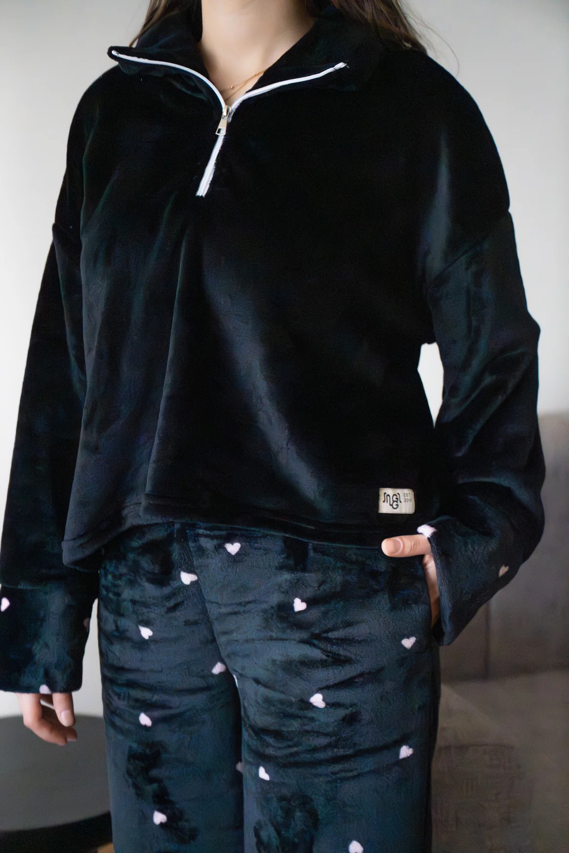 Women Winter Pajama Set Black Sweatshirt + Black Hearts Pants - Image 3