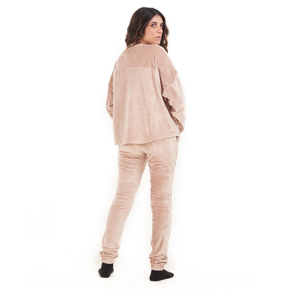 Women Winter Pajama Set Cafe Sweatshirt + Pants - Image 4