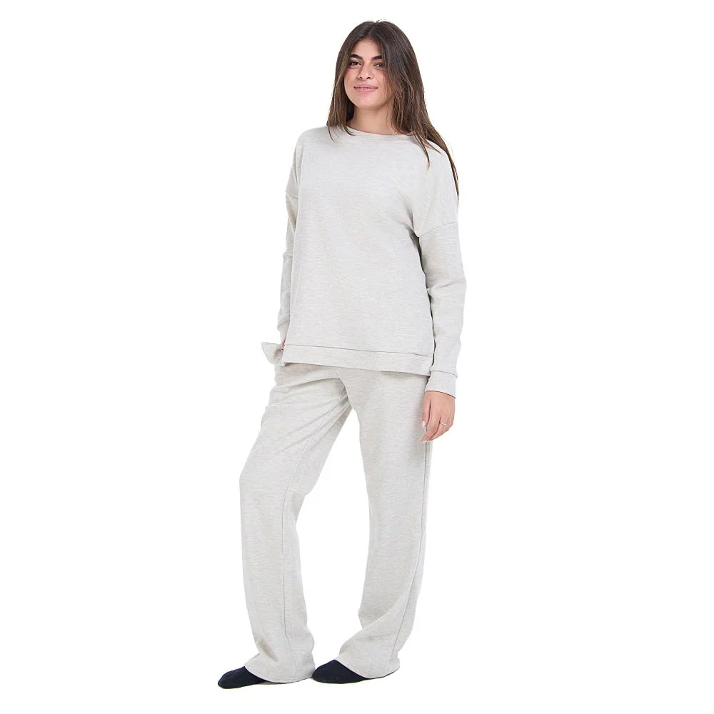 Women Winter Pajama Set Light Grey Oversized Sweatshirt + Pants - Image 3