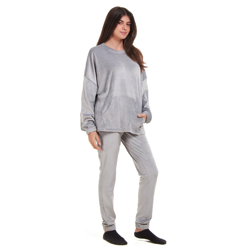 Women Winter Pajama Set Light Grey Sweatshirt + Pants - Image 4
