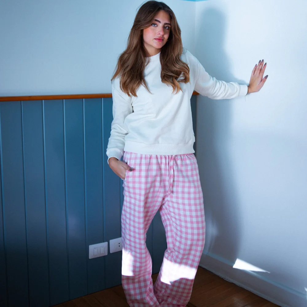 Women Winter Pajama Set Off White Sweatshirt +Pink Gingham Pattern Pants - Image 7