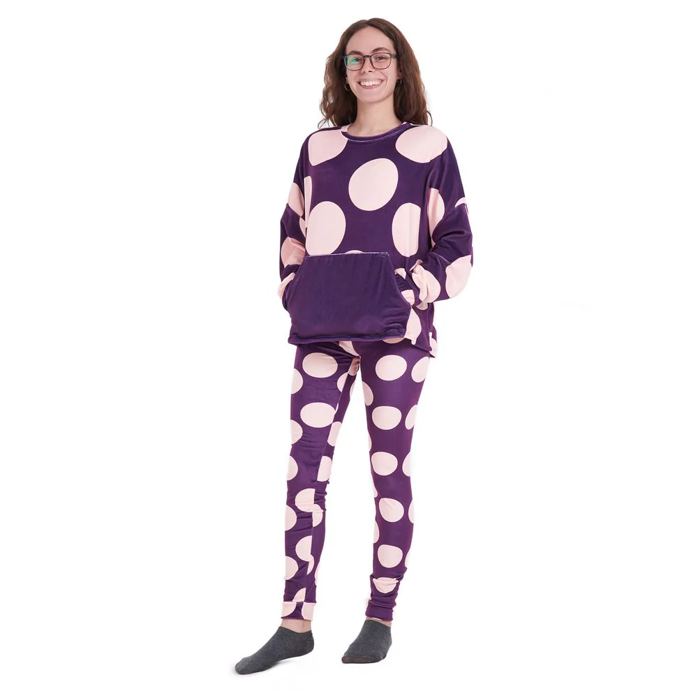 Women Winter Pajama Set Purple circles - Image 2
